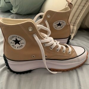 Converse Run Star Hike